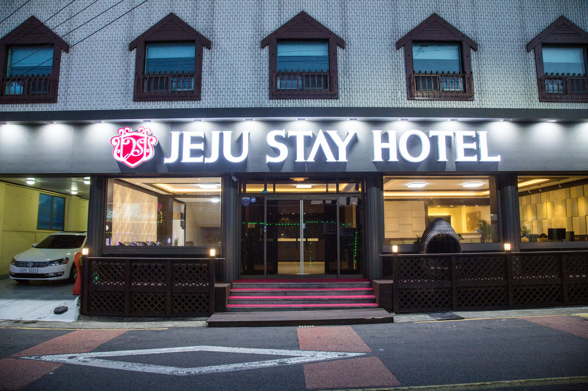 Фото Jeju Stay Hotel