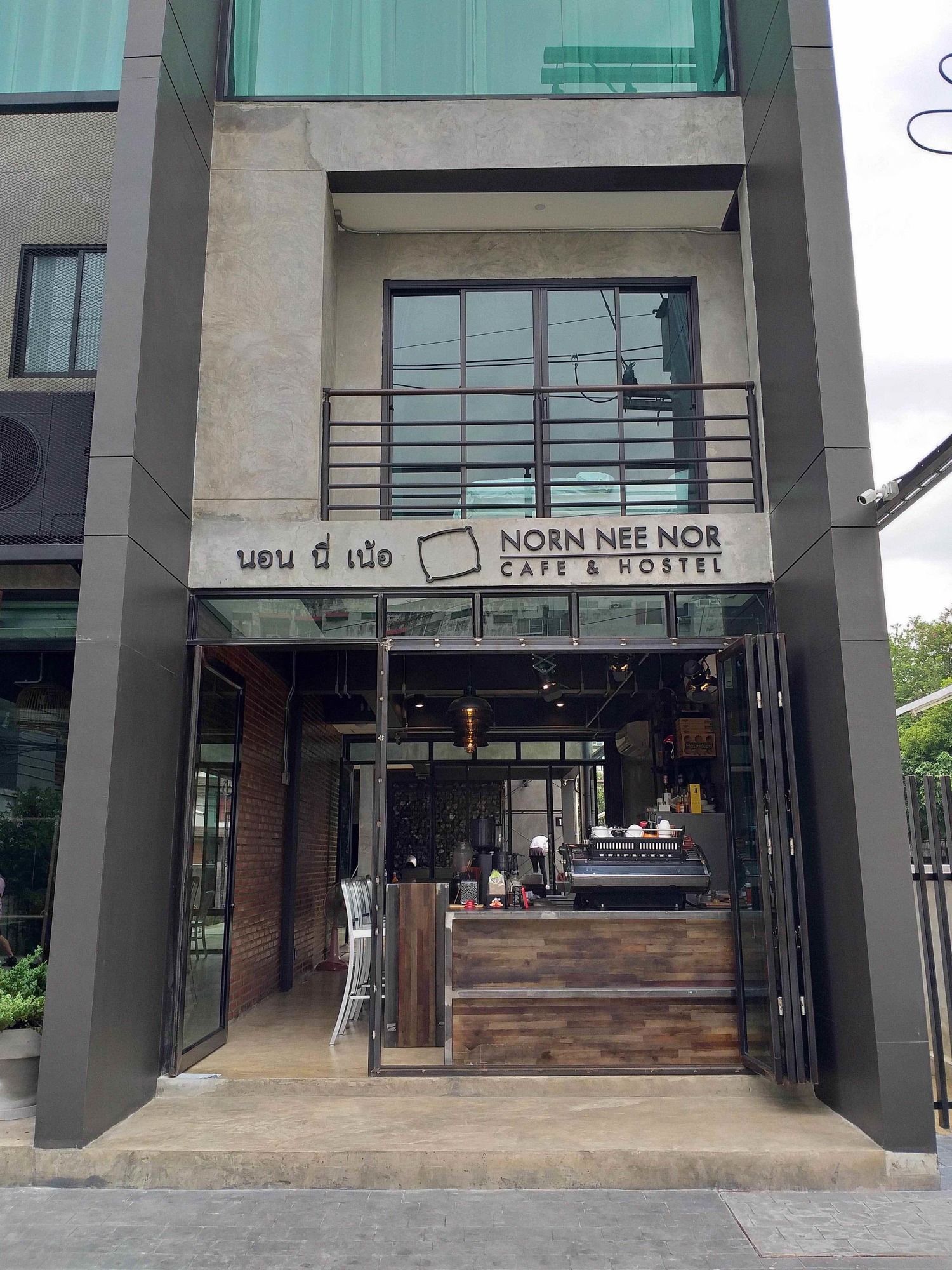 Фото Norn Nee Nor Hostel&Cafe