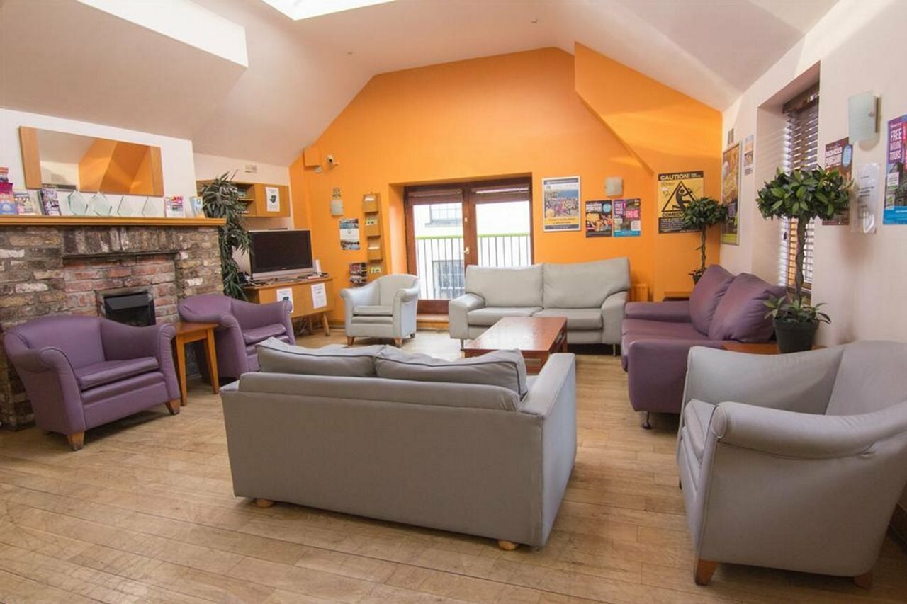 Фото The Temple Bar Lane by the KeyCollections