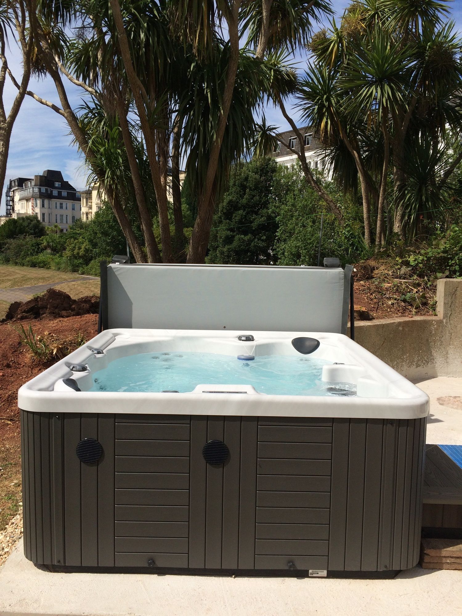 Фото Crofton House Hotel