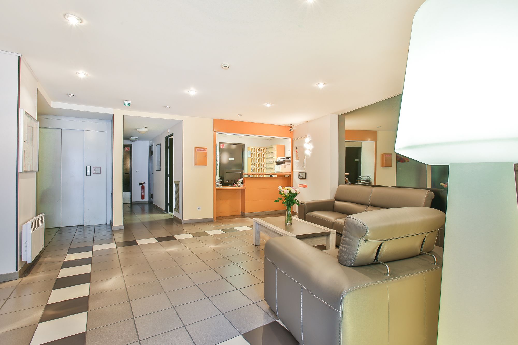 Фото отеля 2