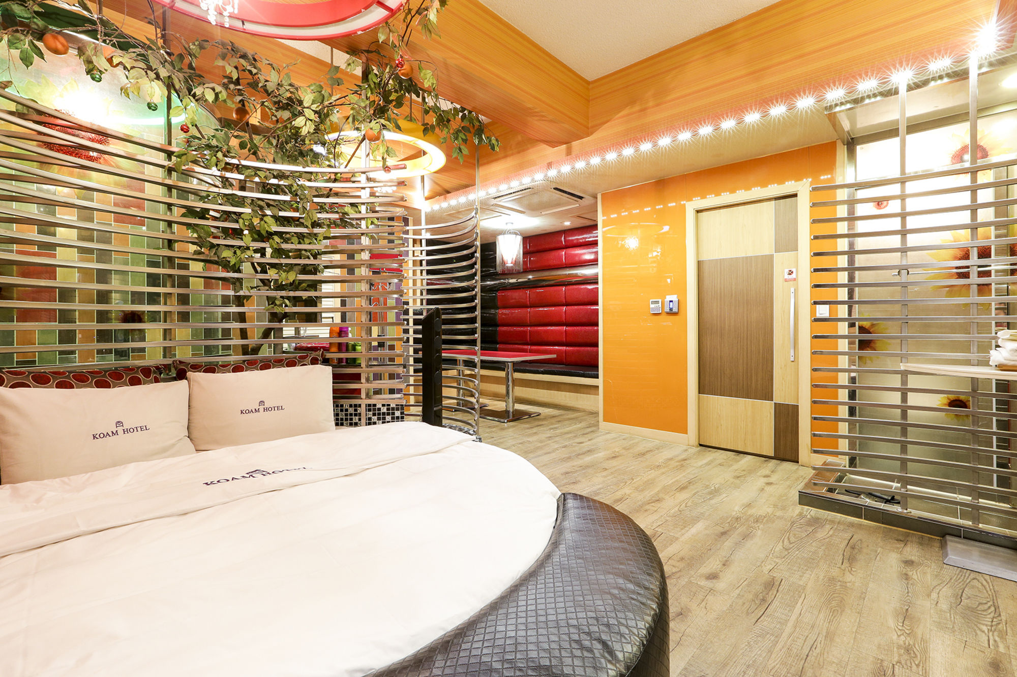 Фото Koam Tourist Hotel