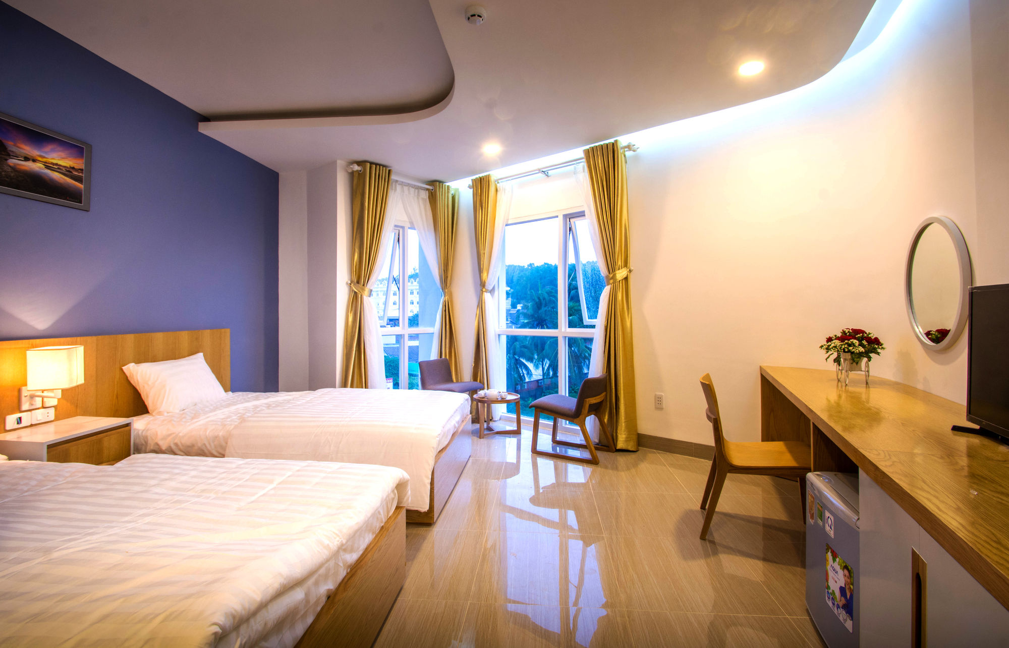 Фото отеля 2