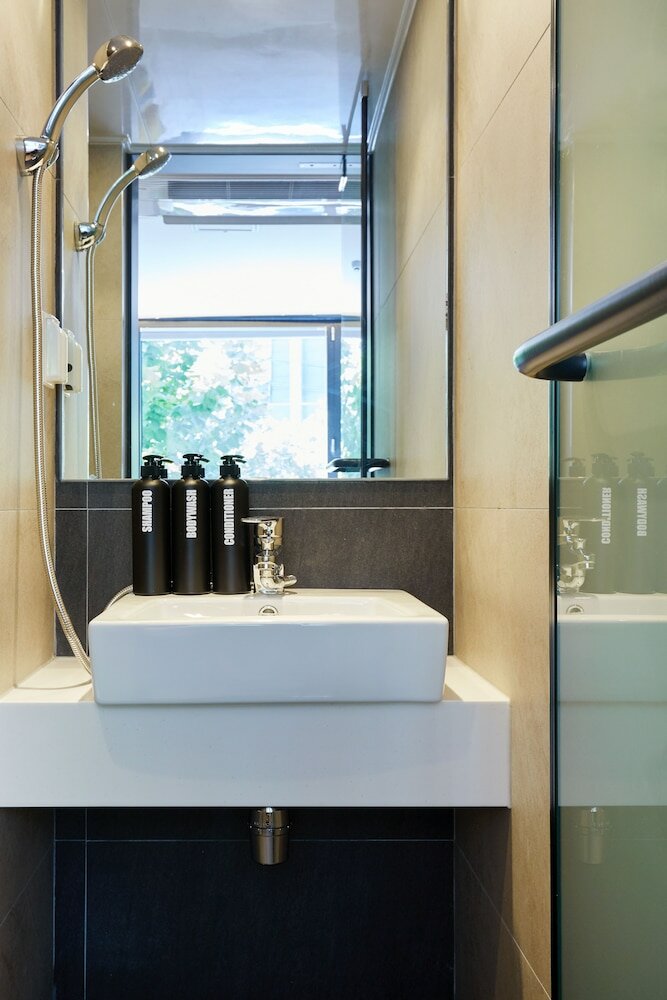 Фото Hostel Cleo Seoul Hongdae