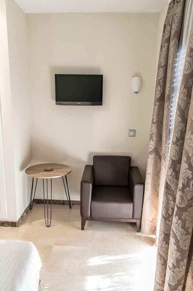 Фото Hotel Sevilla