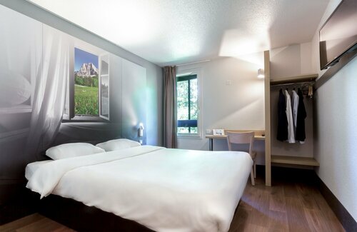 Гостиница B&B Hôtel Chambery La Cassine в Шамбери
