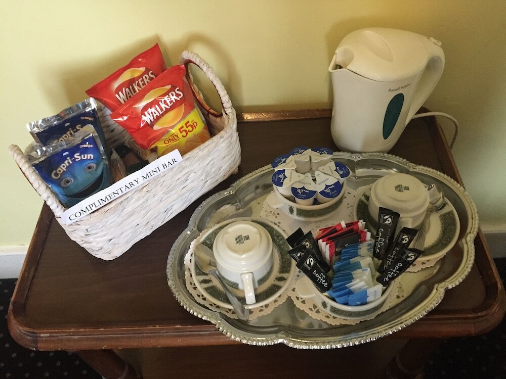 Фото Albany Hotel