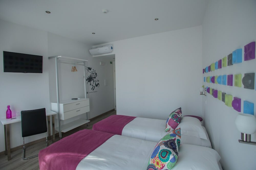 Фото Thomar Story