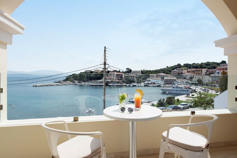 Фото Melina Bay Boutique Hotel