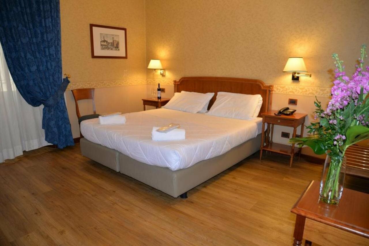 Фото Strozzi Palace Hotel