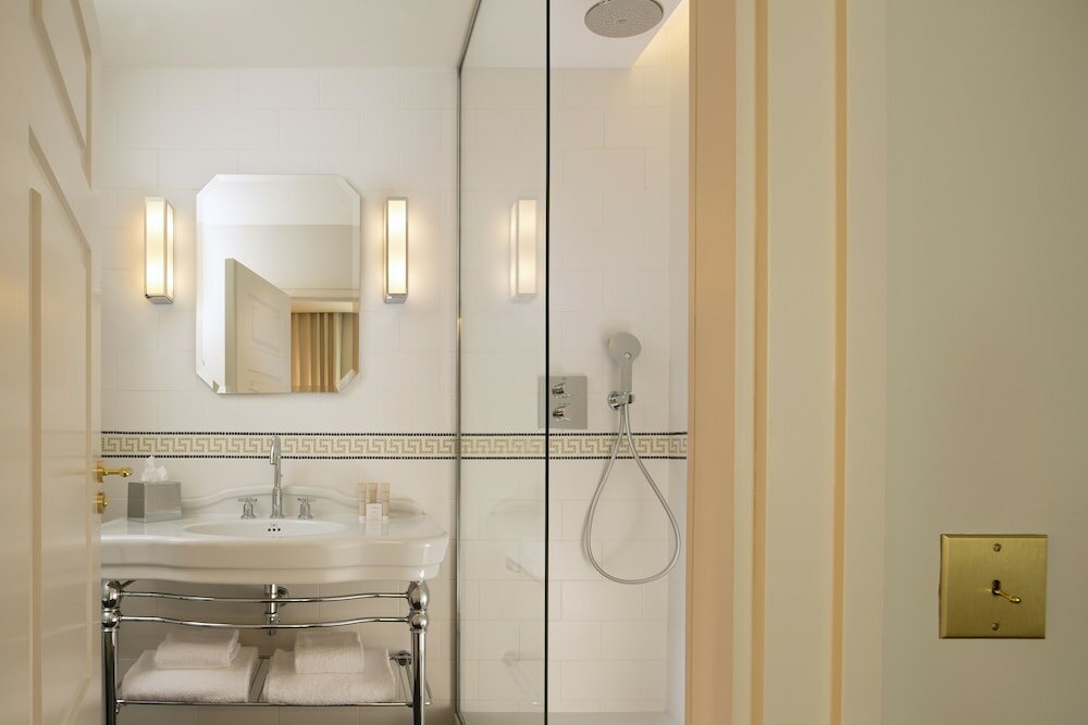 Фото Le Tsuba Hotel