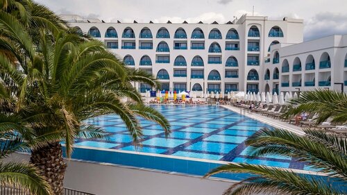 Гостиница Infinity by Yelken Aquapark And Resorts в Кушадасы