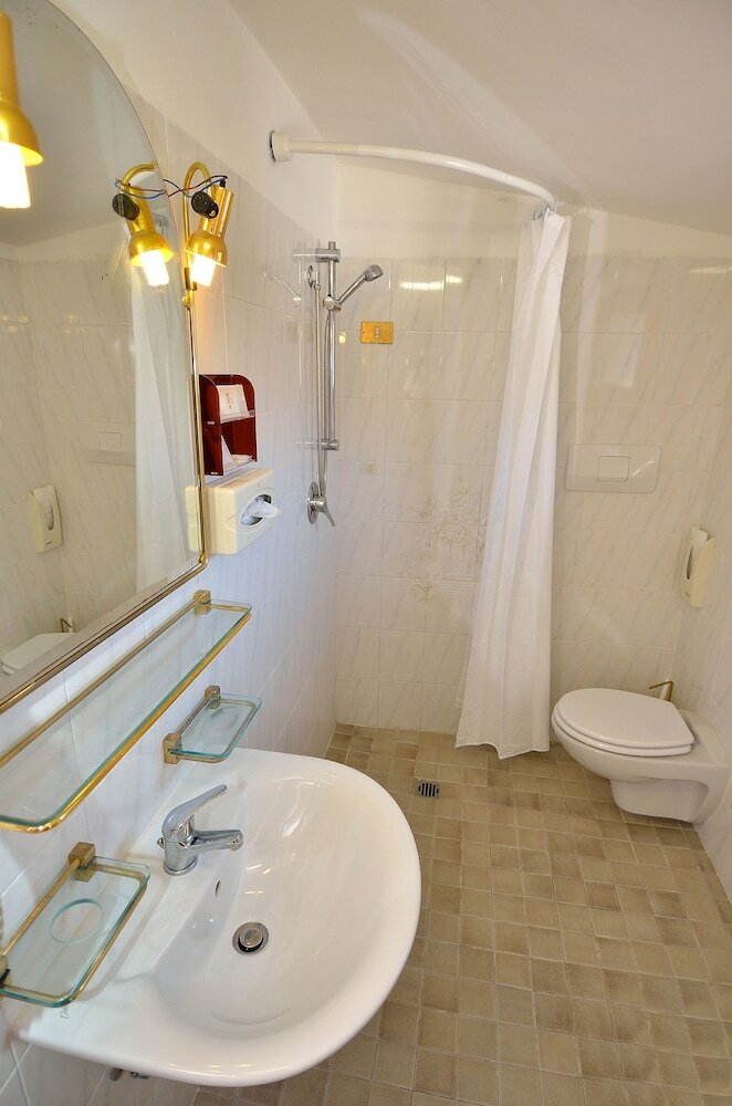 Фото Hotel Orion