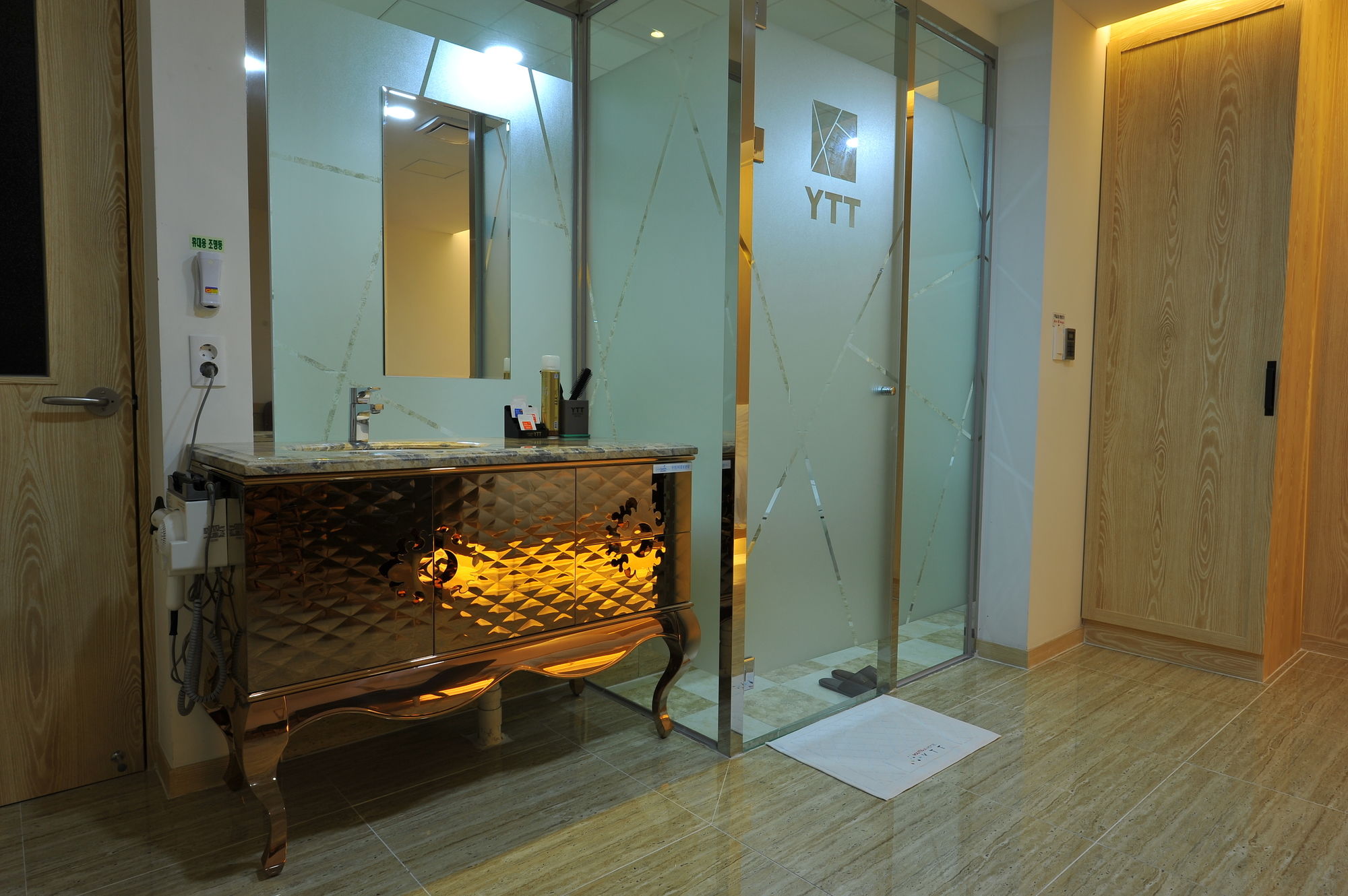 Фото Ytt Hotel Nampo