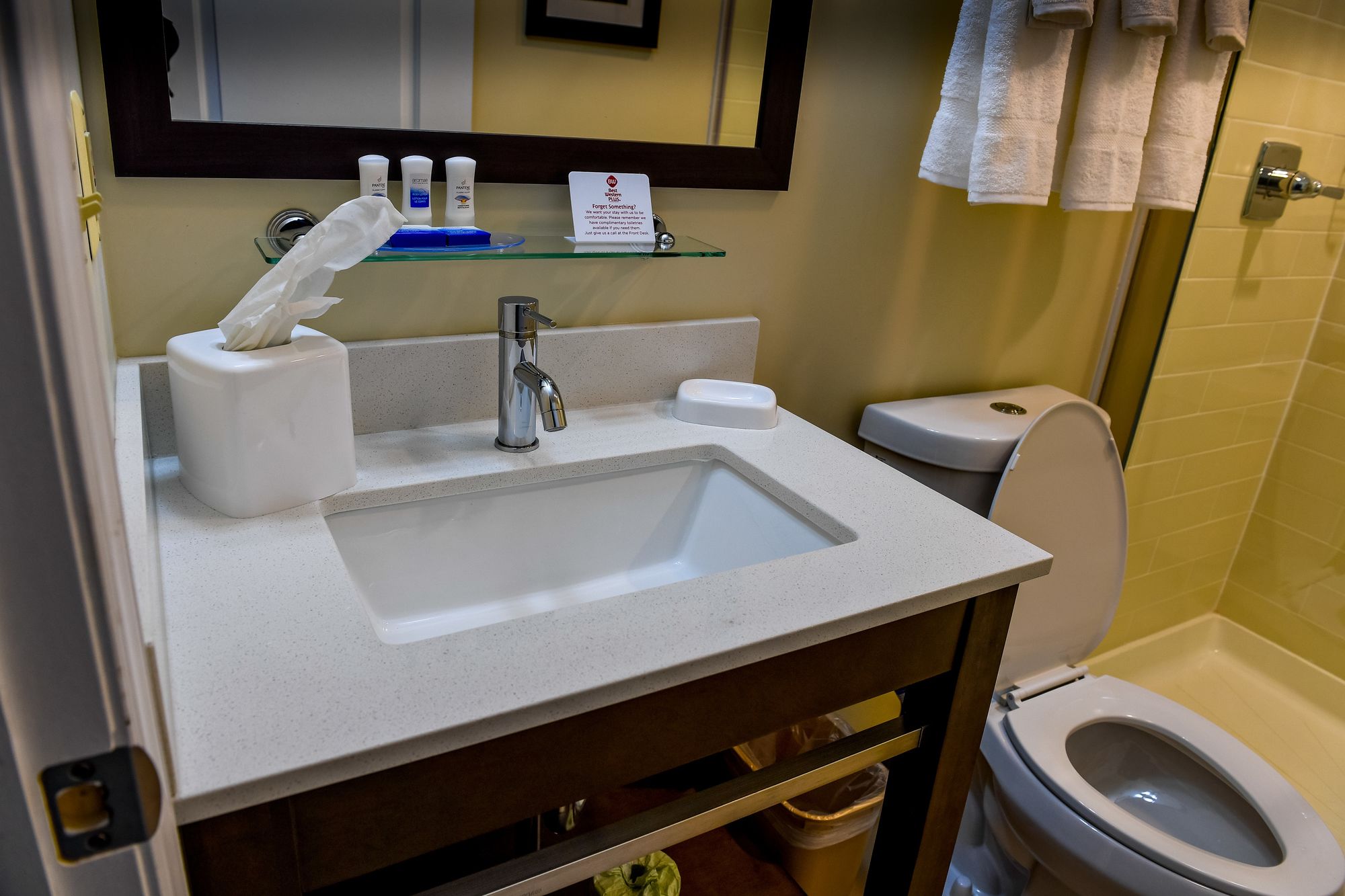 Фото Best Western Plus Philadelphia Convention Center Hotel