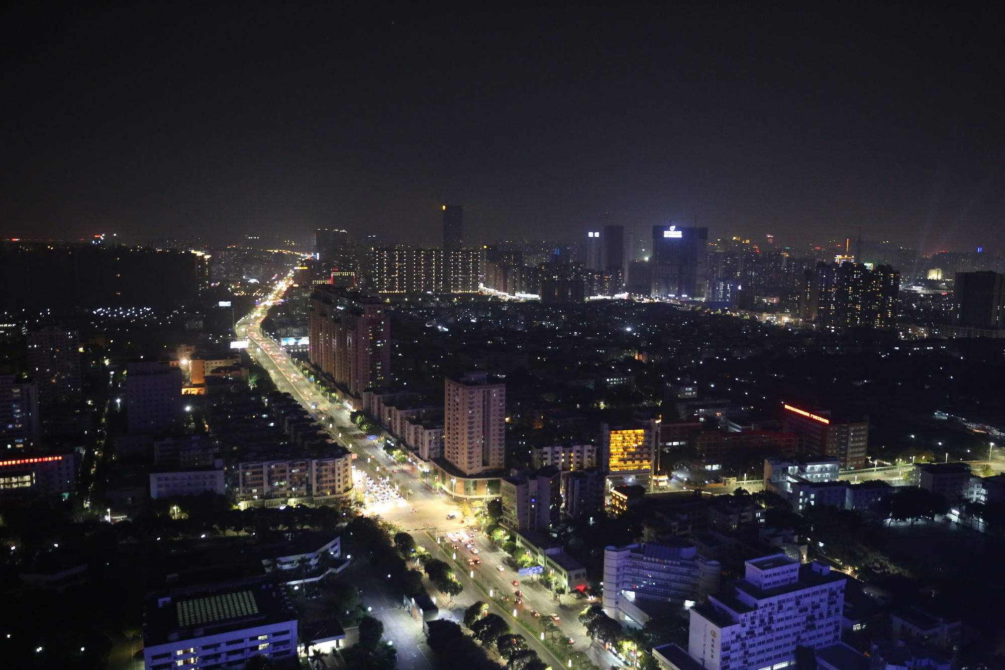 Фото Yuwa Serviced ApartHotel