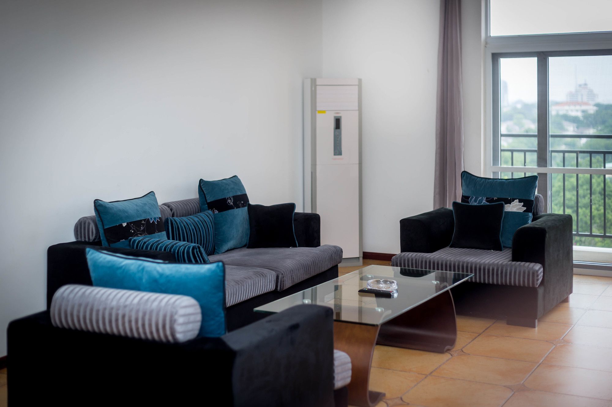 Фото Chateau Towers Hotel Apartment