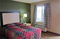 Фото HomeTowne Studios by Red Roof Fort Lauderdale