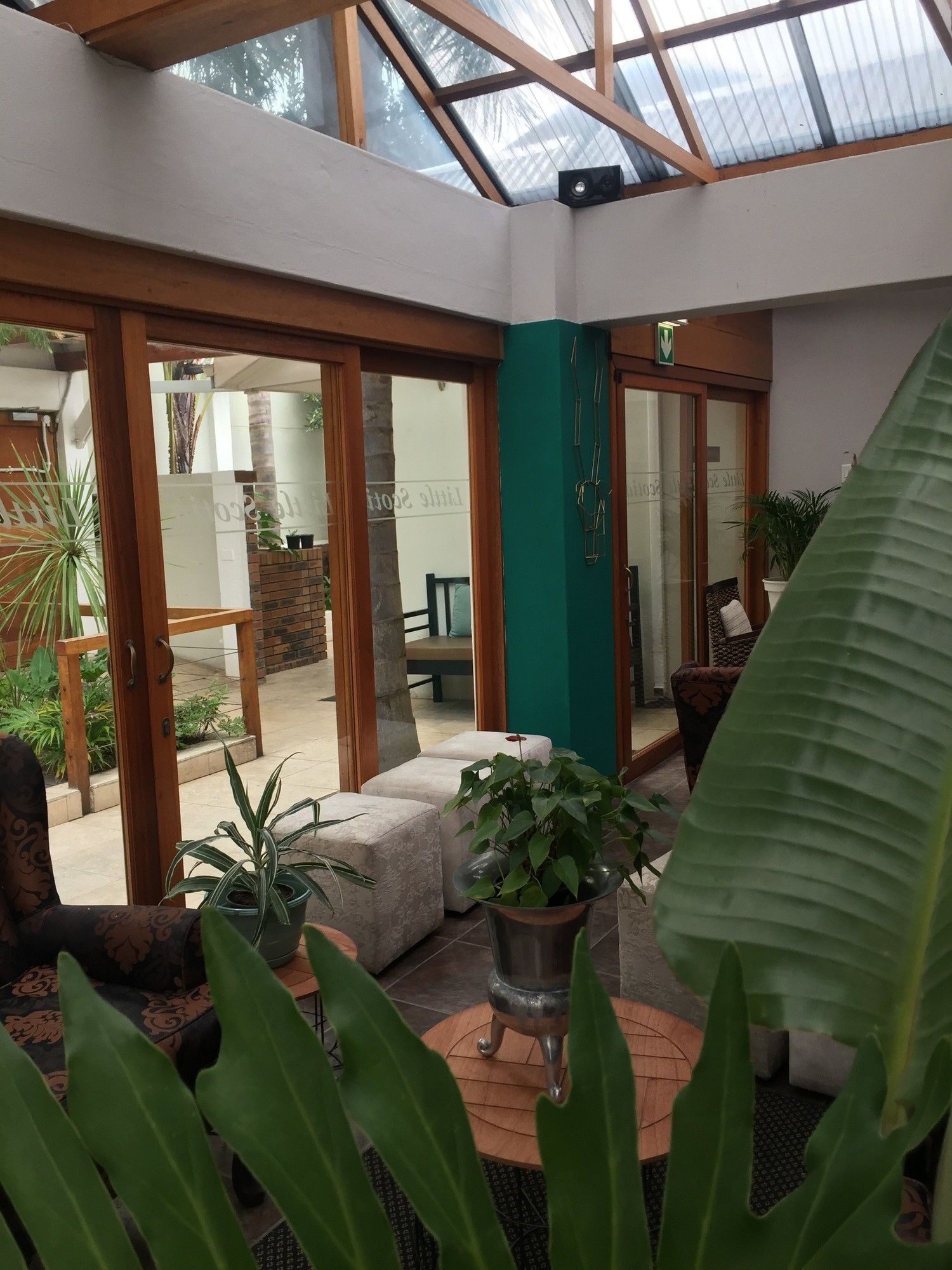 Фото Little Scotia Guest House