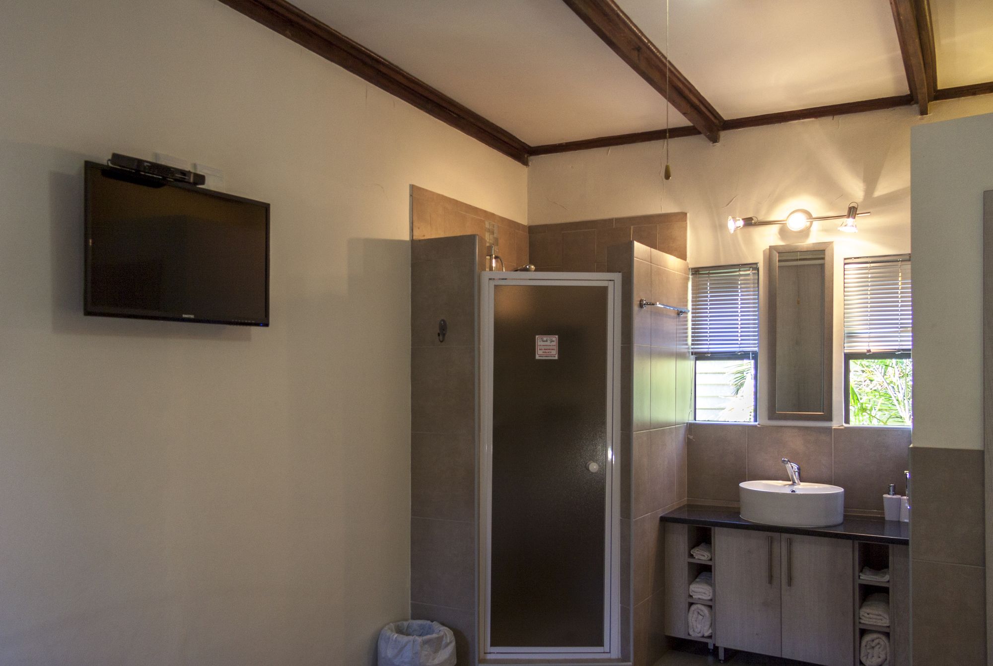 Фото Rest a While Guest House