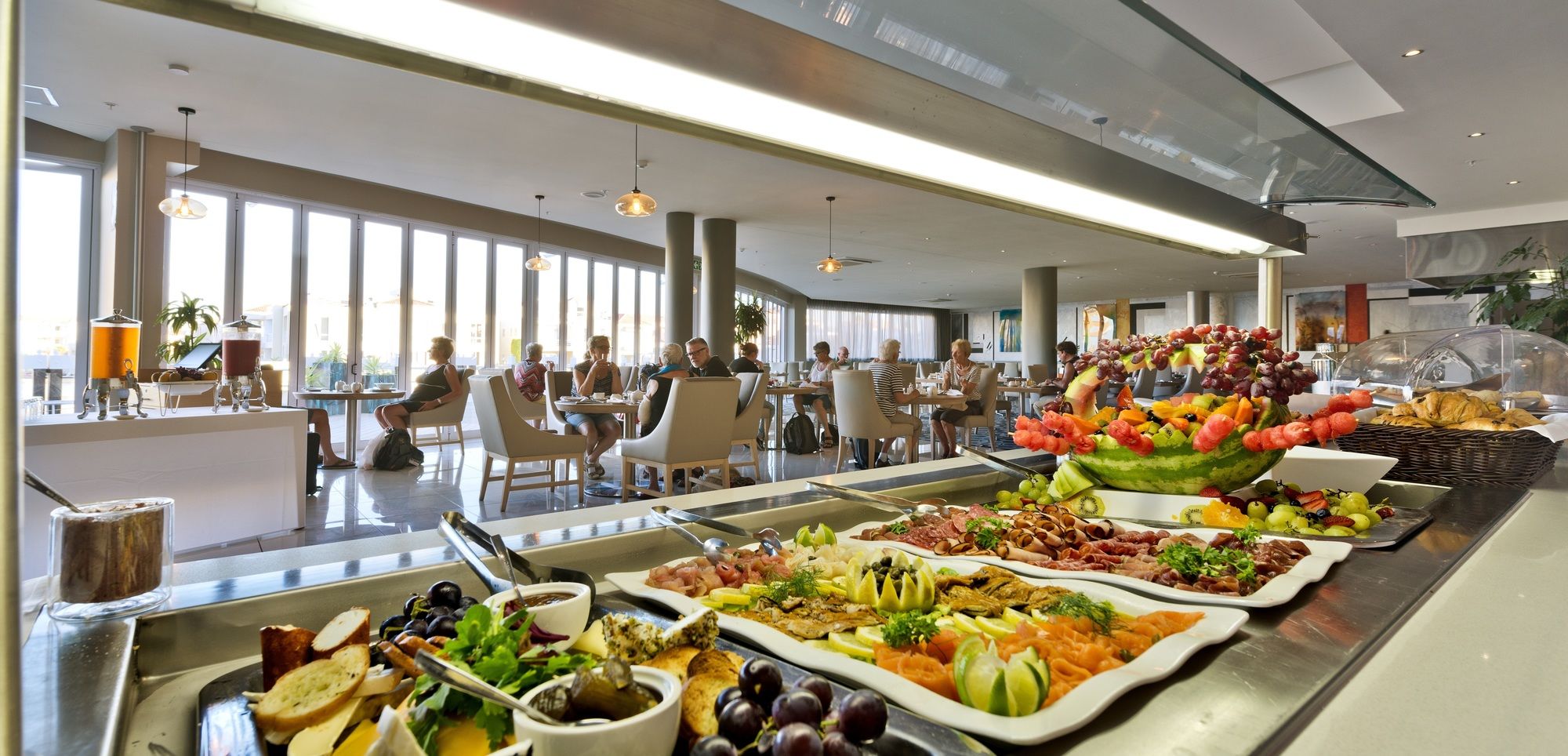 Фото Krystal Beach Hotel