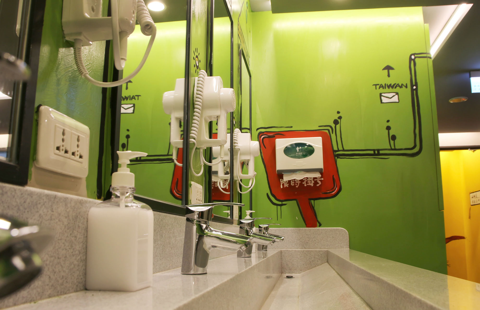 Фото Backpackers hostel - Changchun