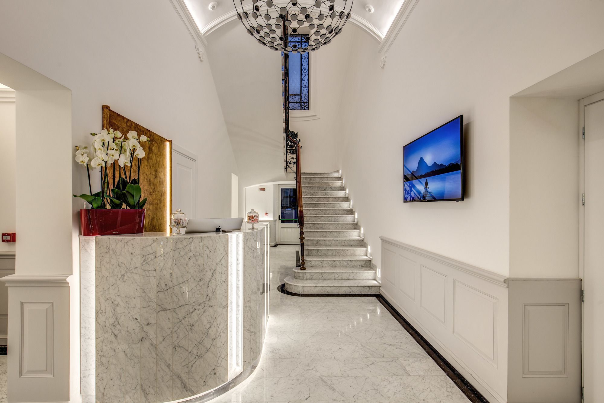 Фото The Liberty Boutique Hotel