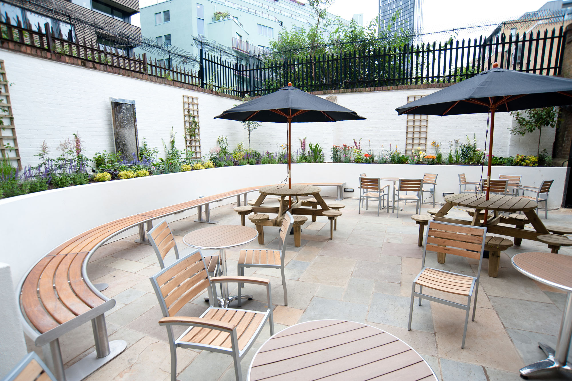 Фото Safestay London Elephant & Castle