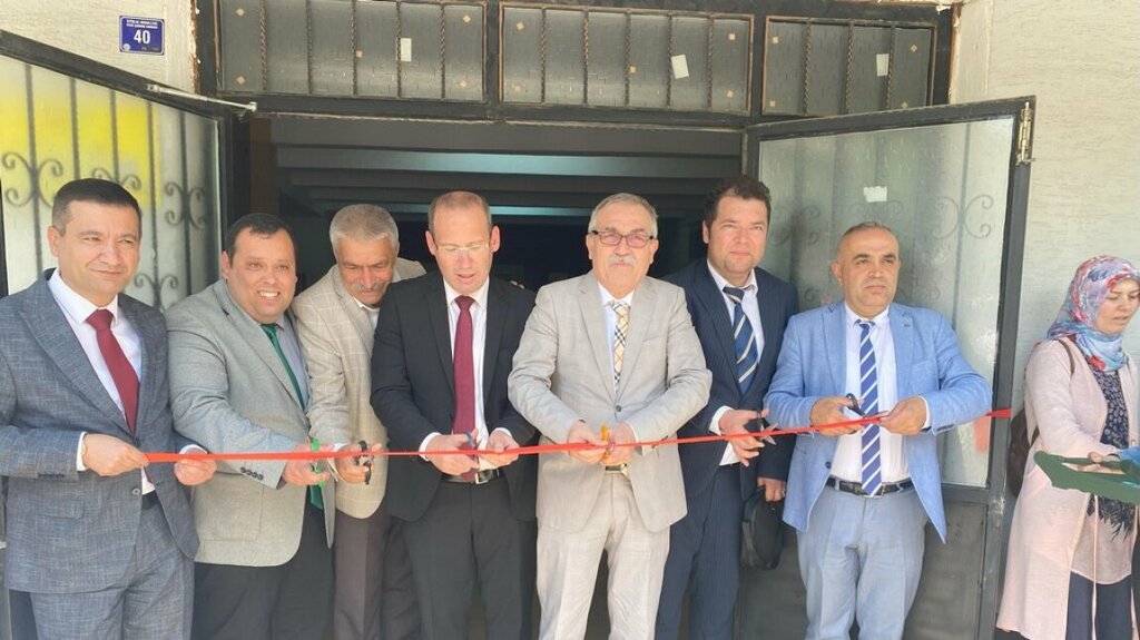 Educational center Golbasi Halk Egitim Merkezi, Golpazari, photo