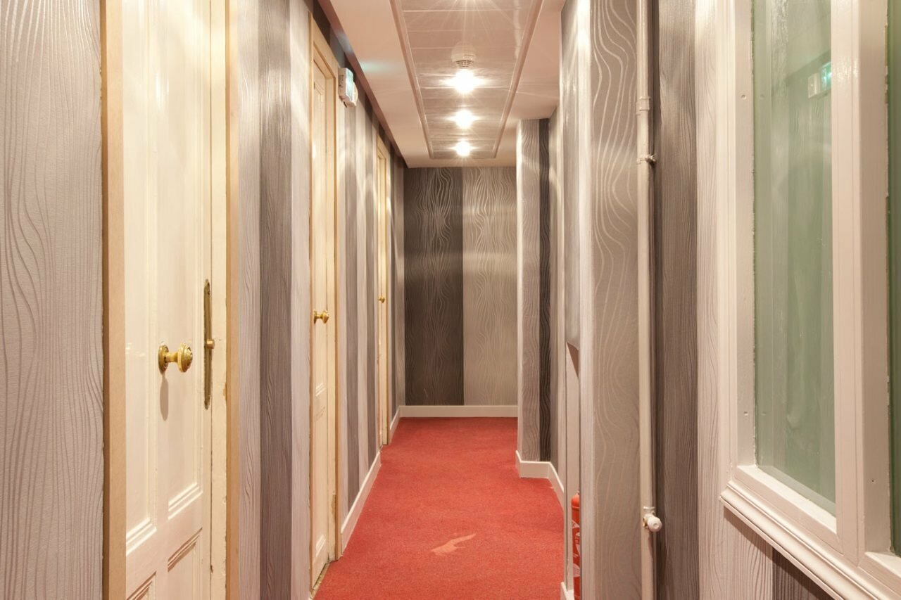 Фото Hotel Ambassadeur