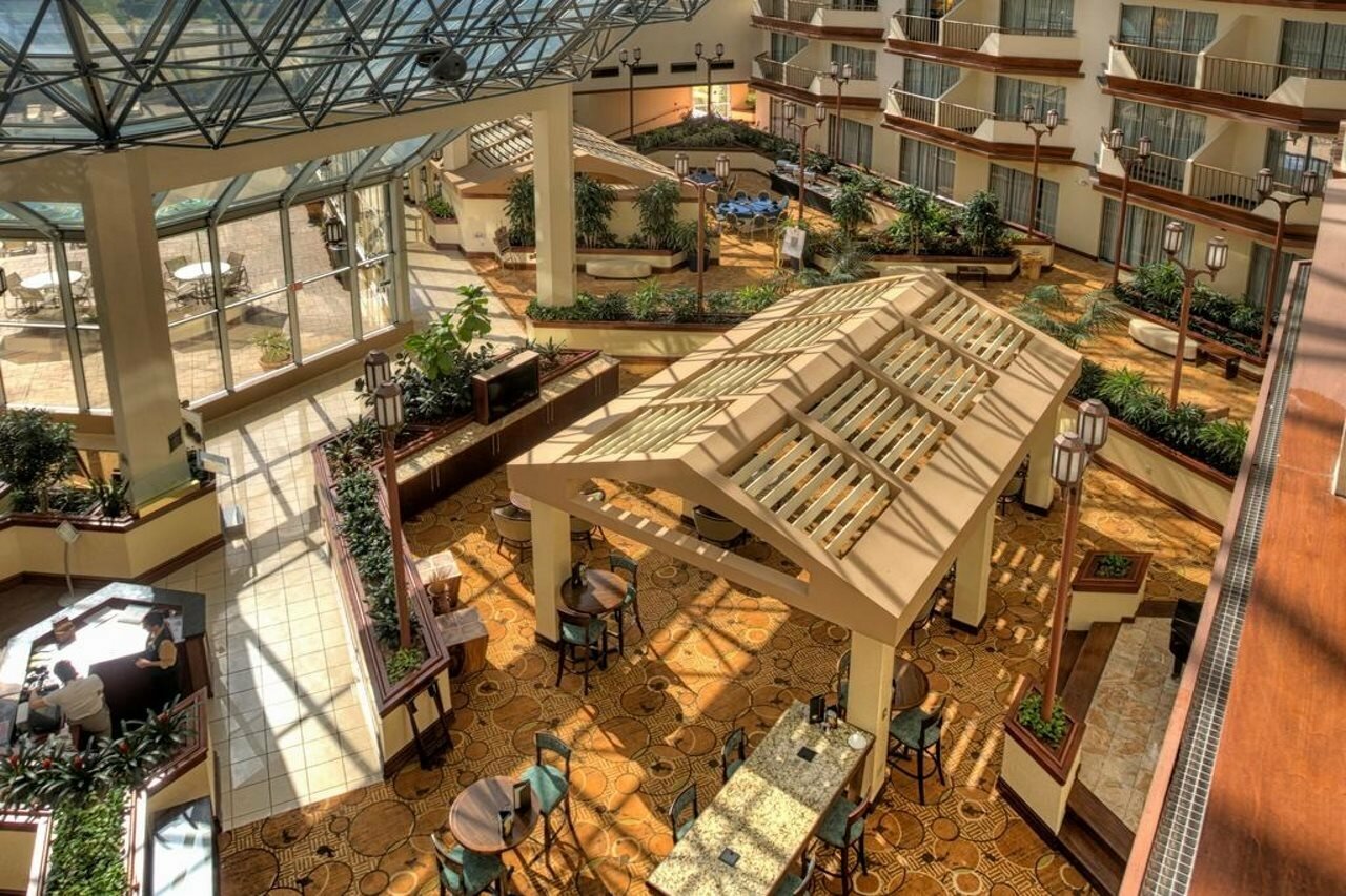 Фото DoubleTree by Hilton Orlando Airport