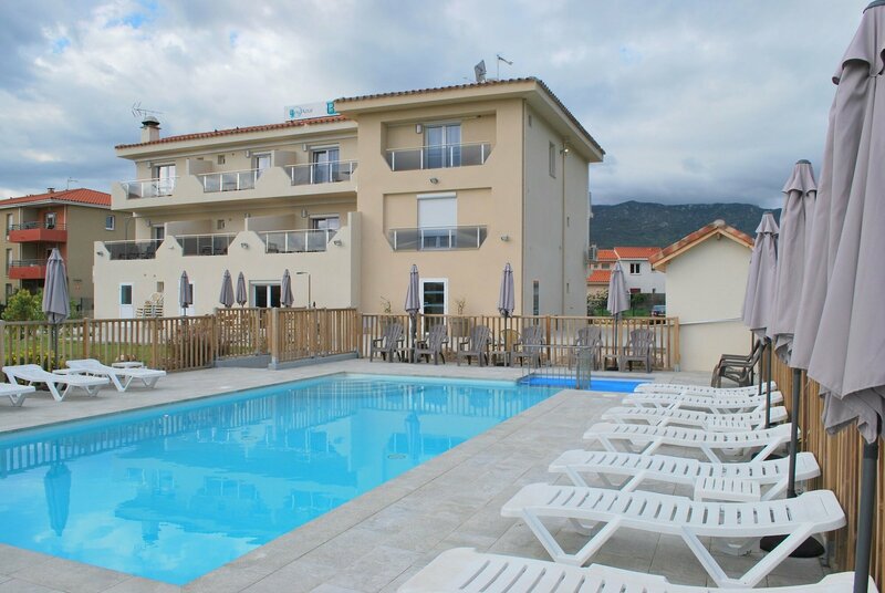 Гостиница Hôtel Bleu Azur в Анжеле-сюре-Мер