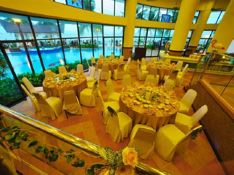 Фото Flamingo Hotel by The Beach