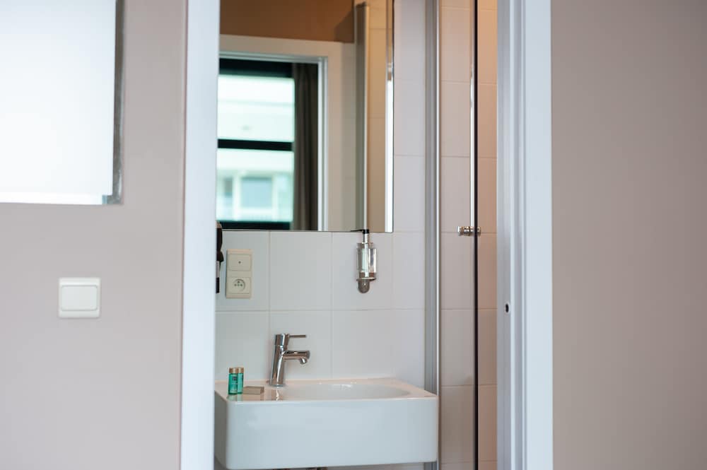 Фото Hotel Docklands