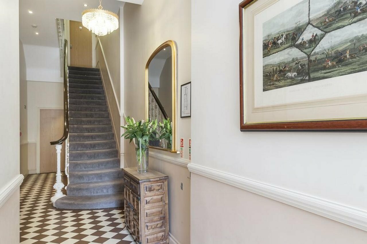 Фото Coronation Hotel