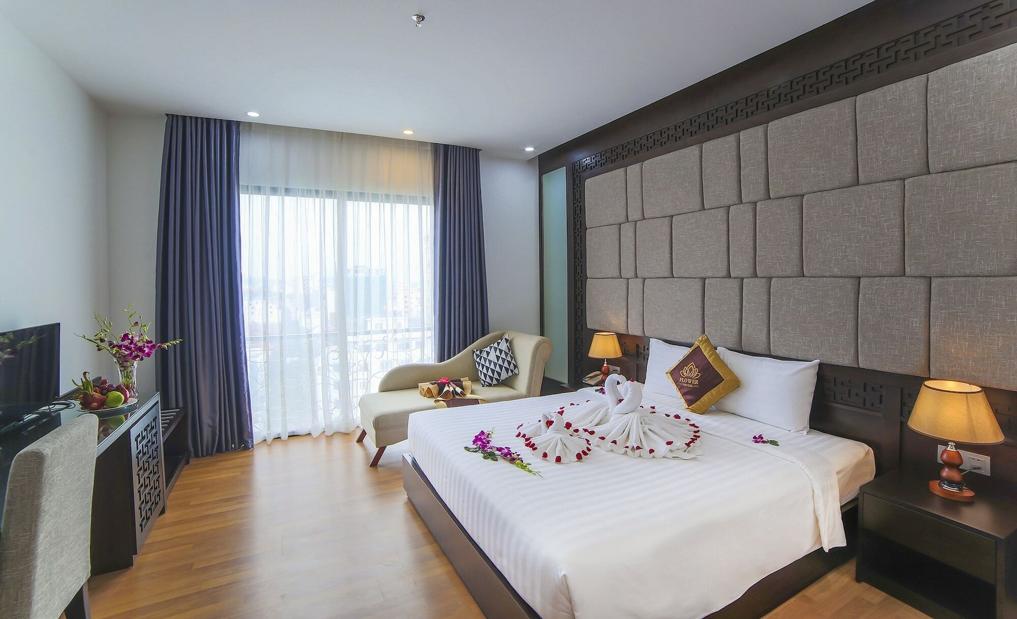 Фото Flower Hotel