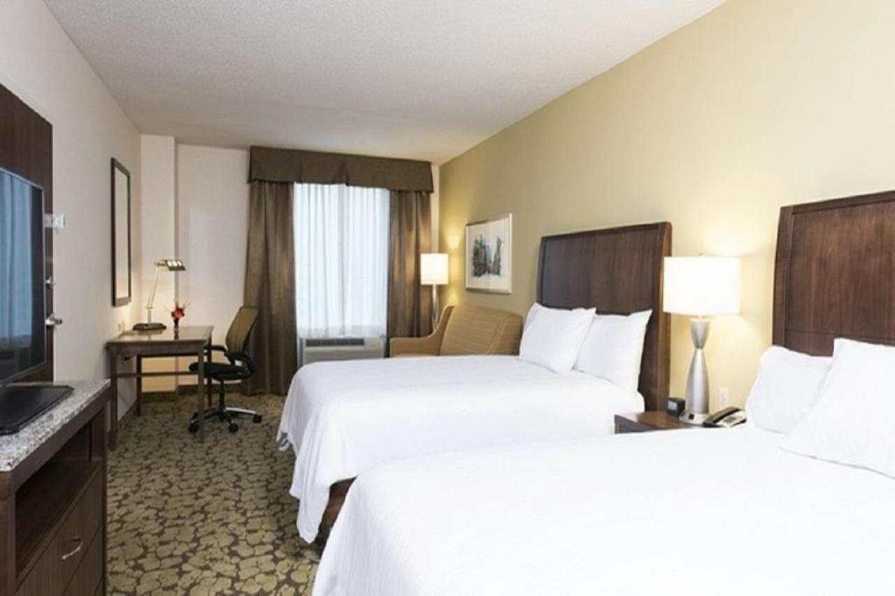 Фото Hilton Garden Inn Louisville Downtown