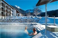 Внешний вид отеля Alm- & Wellnesshotel Alpenhof в Шёнау не Кёнигсем, фото 4