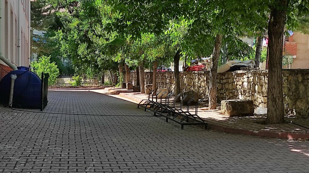 Primary school Martyr Huseyin Albasgil Primary School, Derebucak, photo