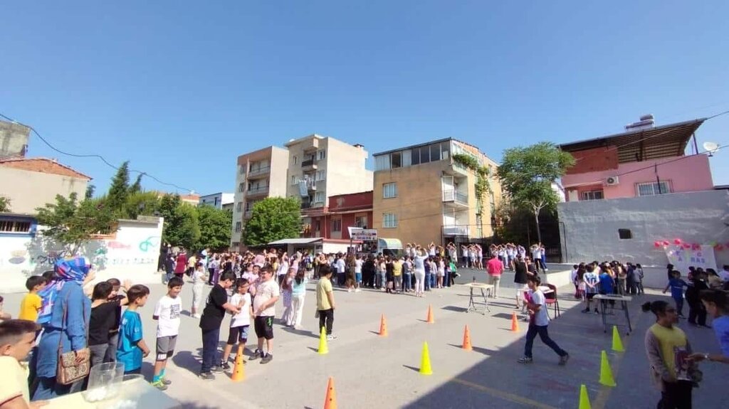 Primary school Serif Tikvesli Primary School, Izmir, photo