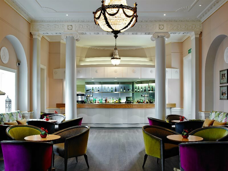 Фото The Bromley Court Hotel