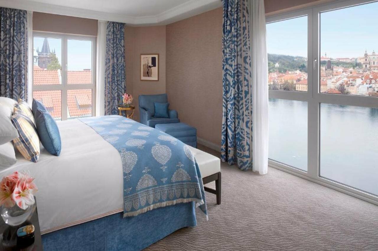 Фото Four Seasons Hotel Prague