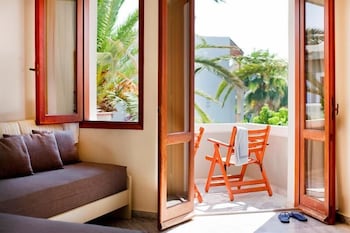 Фото Casa Maria Hotel Apartments