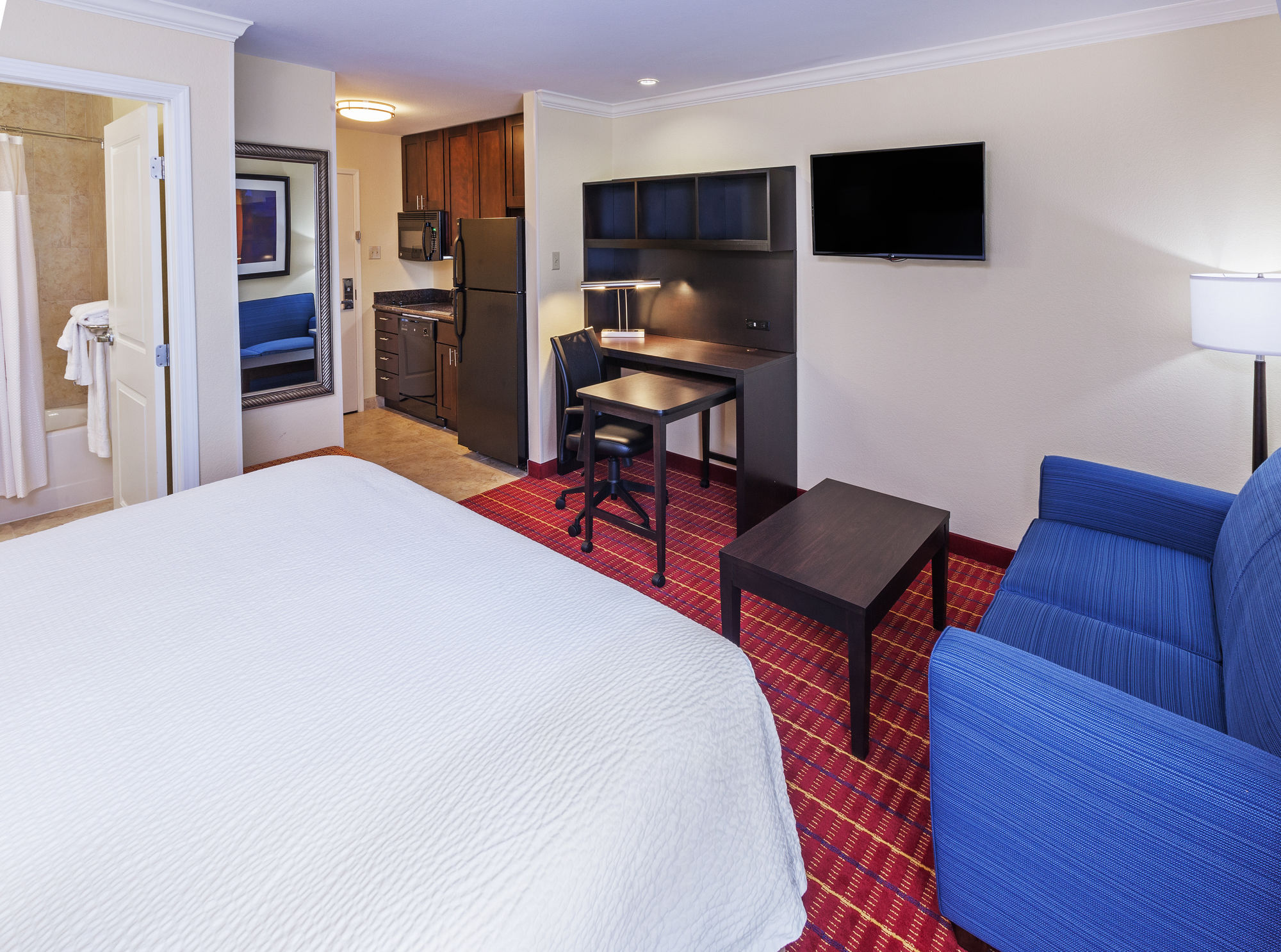 Фото Towneplace Suites Corpus Christi