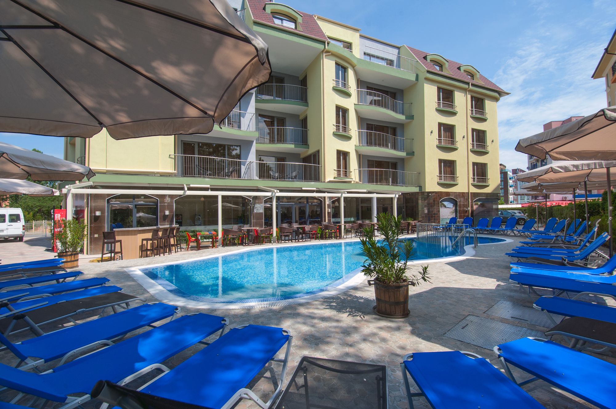 Фото Mariner's Suites