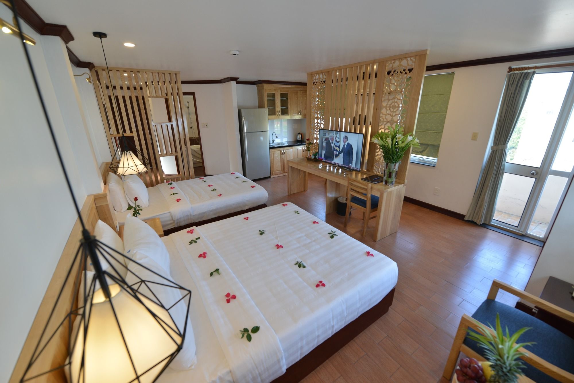 Фото Blue Ha Noi Inn Legend Hotel