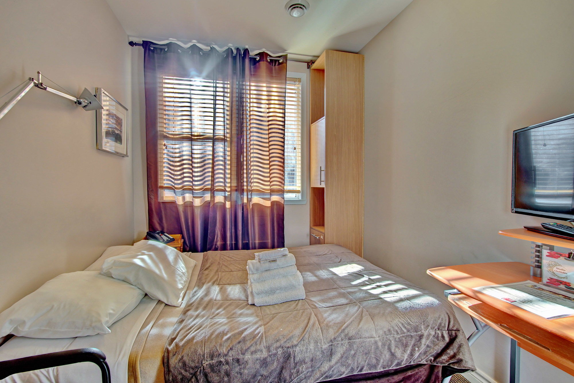 Фото Auberge & Hôtel Montréal Espace Confort