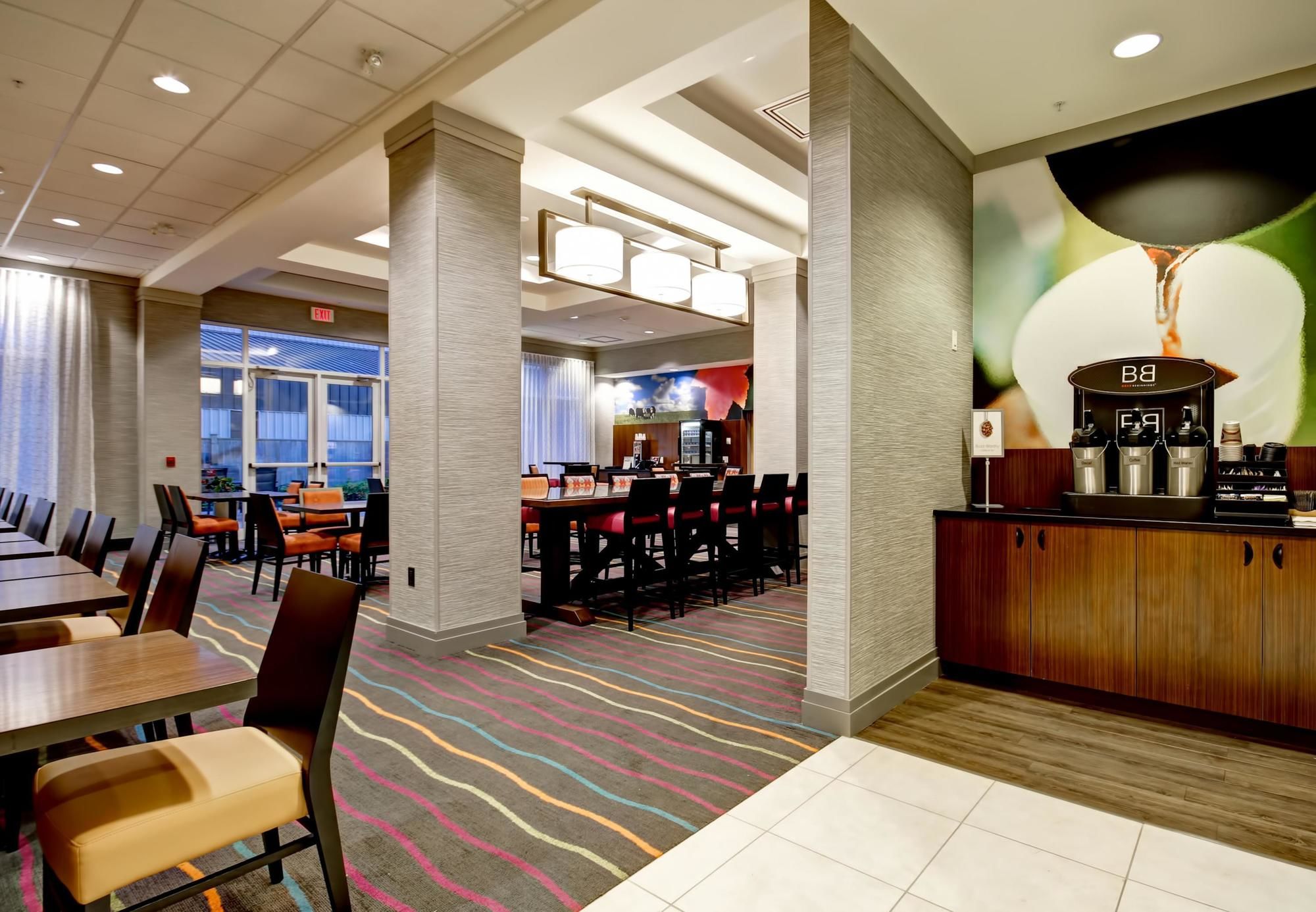 Фото Fairfield Inn & Suites by Marriott Guelph