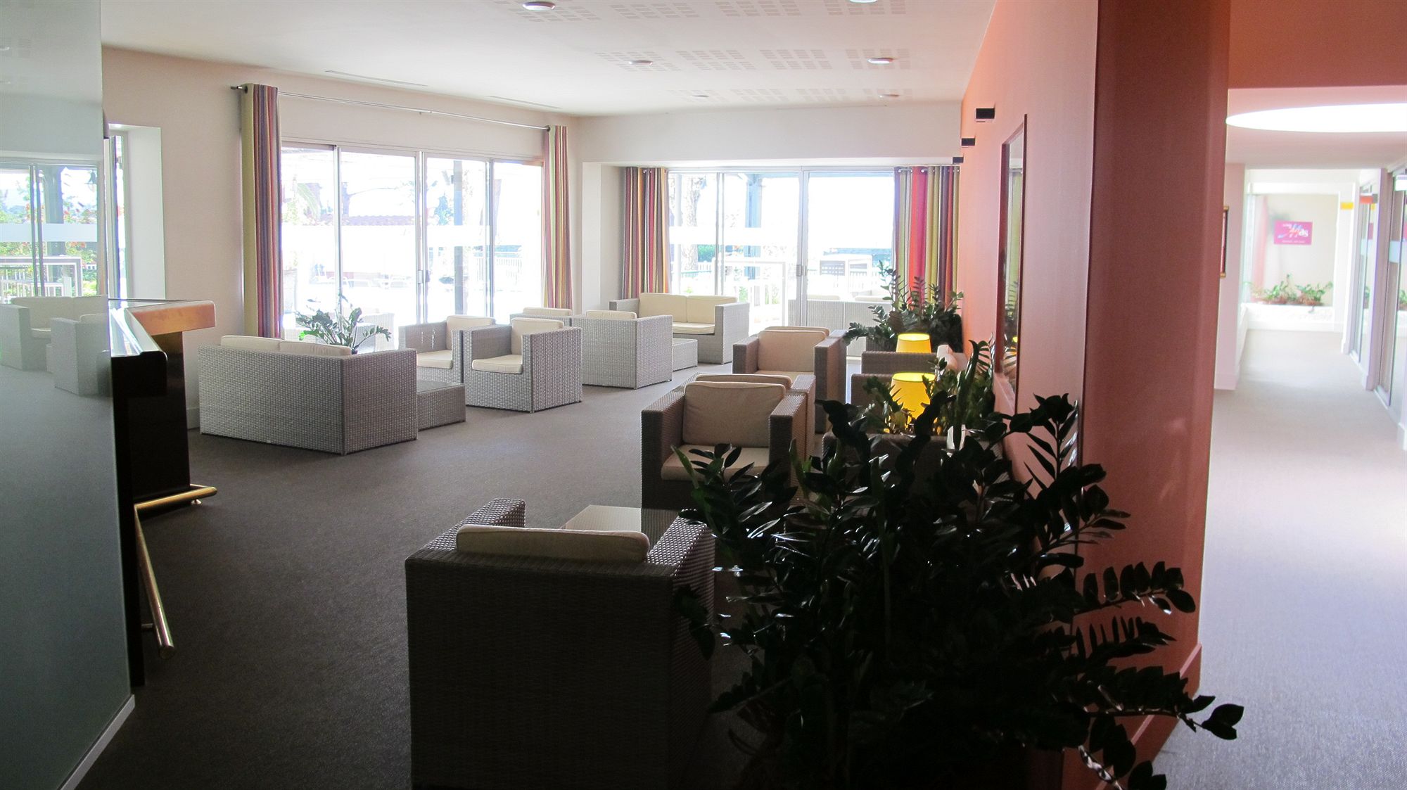 Фото Holiday Inn Perpignan