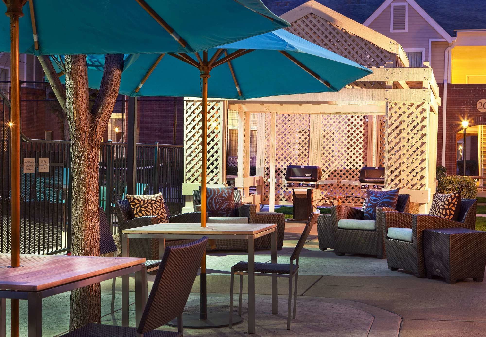 Фото Residence Inn by Marriott Sacramento Airport Natomas